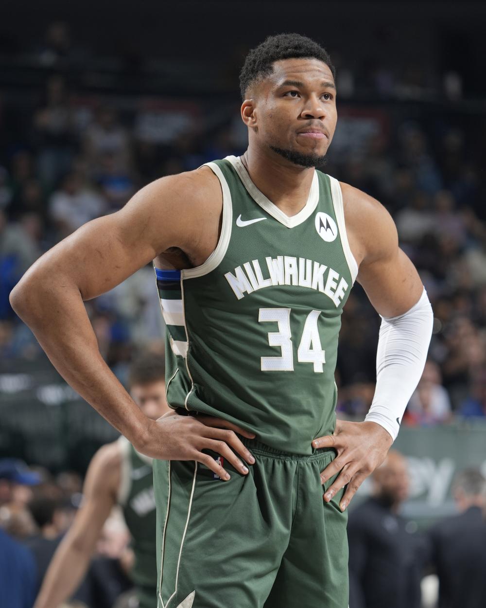 独揽全队次 独揽全队次